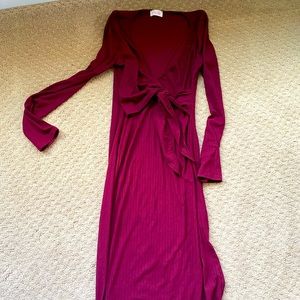 PINK LILY RIBBED MIDI dress in Burgundy, size Small